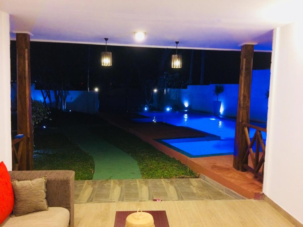 Villa Канди Екстериор снимка